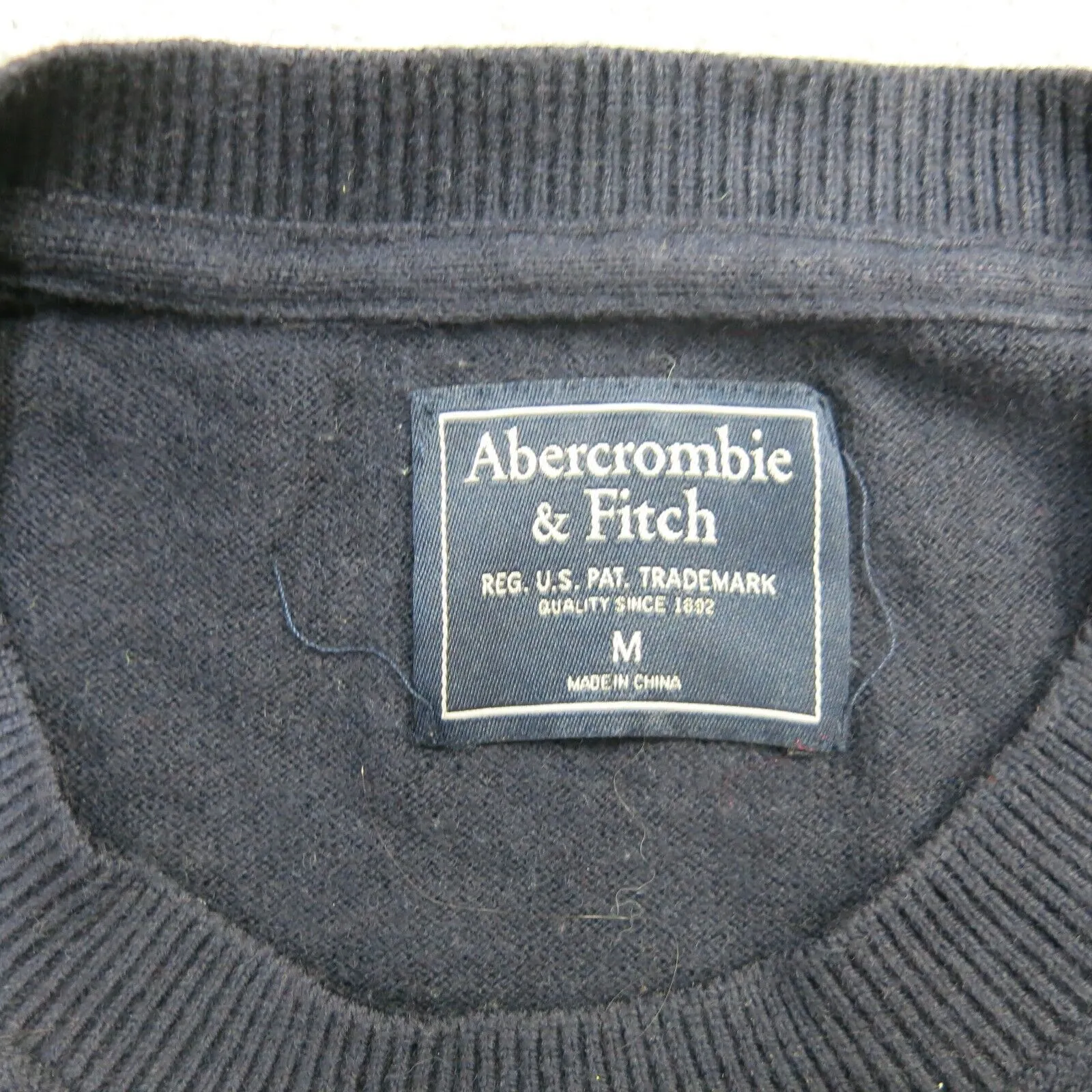 Abercrombie & Fitch Sweater Womens Medium Blue Crew Neck Sweatshirt Long Sleeve