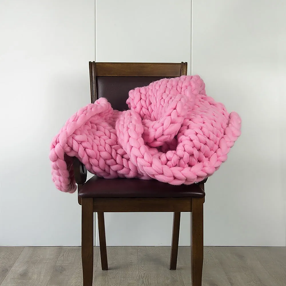 Hand-Knitted Thick Pink Acrylic Yarn Blanket, 120x180cm