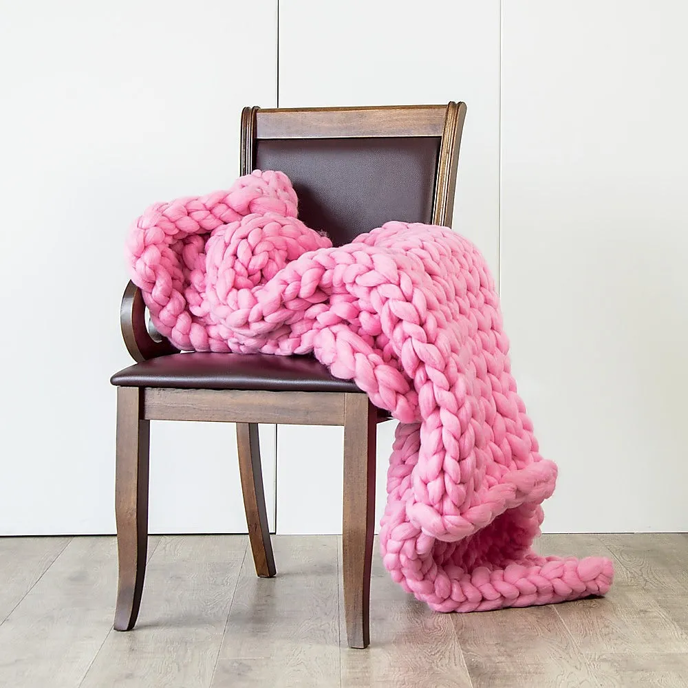 Hand-Knitted Thick Pink Acrylic Yarn Blanket, 120x180cm